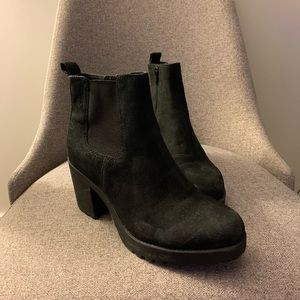 Vagabond Urban Outfitters Black Boots